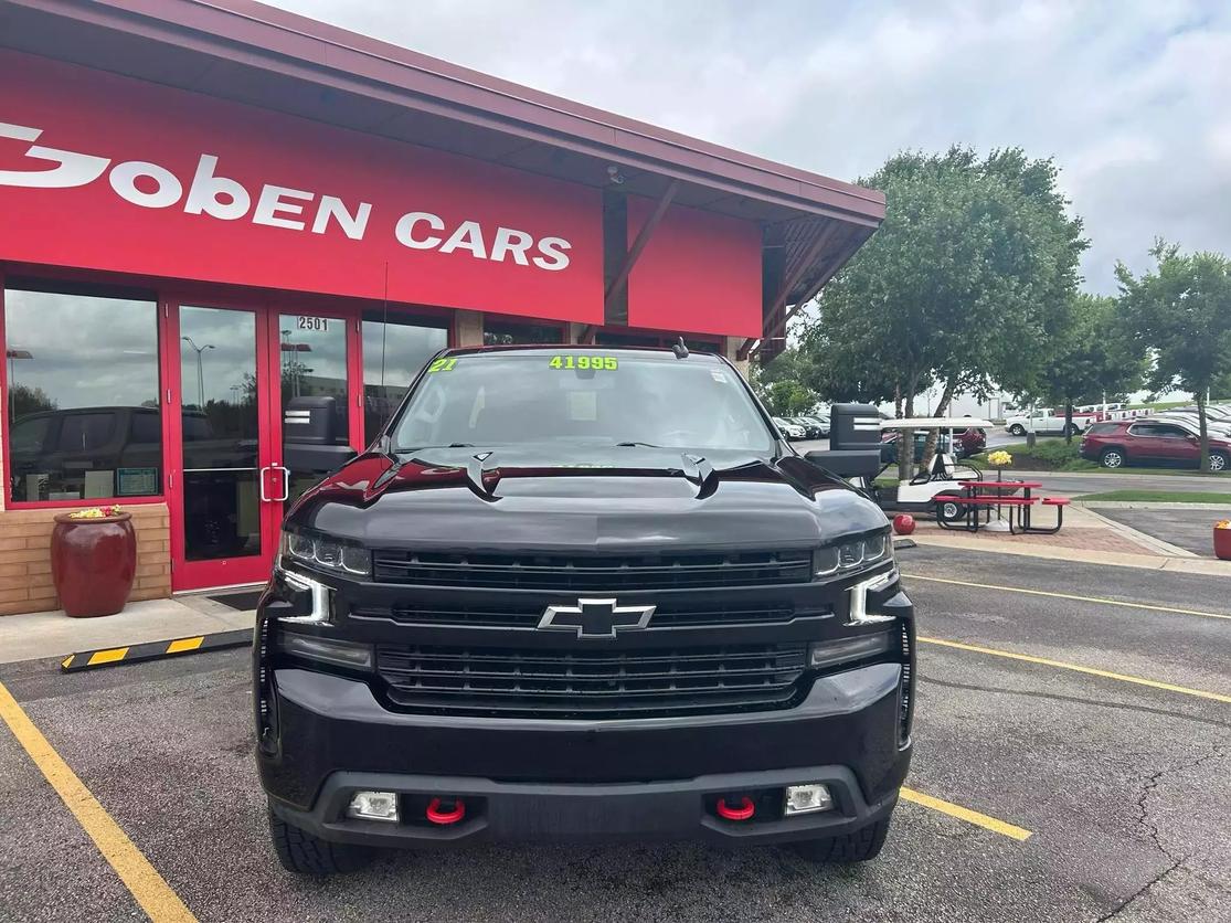 Used 2021 Chevrolet Silverado 1500 LT Trail Boss with VIN 1GCPYFED2MZ432838 for sale in Middleton, WI