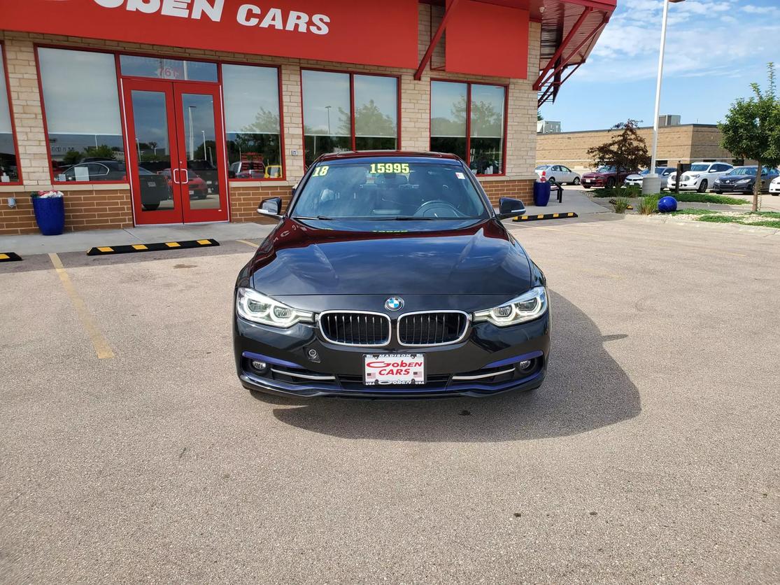 Used 2018 BMW 3 Series 330i with VIN WBA8D9G51JNU66695 for sale in Middleton, WI