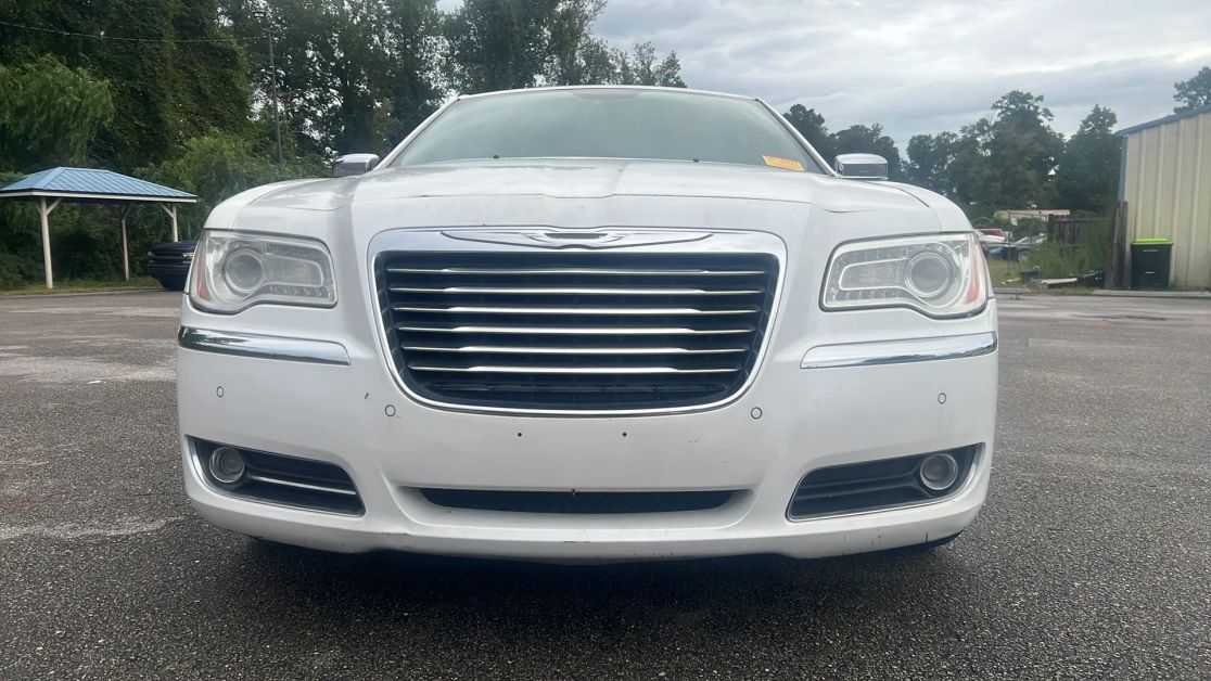 2011 Chrysler 300 C