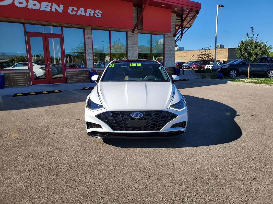 Used 2021 Hyundai Sonata Limited with VIN 5NPEH4J23MH101709 for sale in Middleton, WI