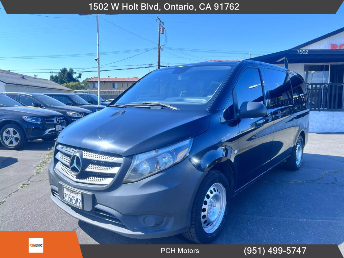 2018 Mercedes-Benz Metris Passenger Van