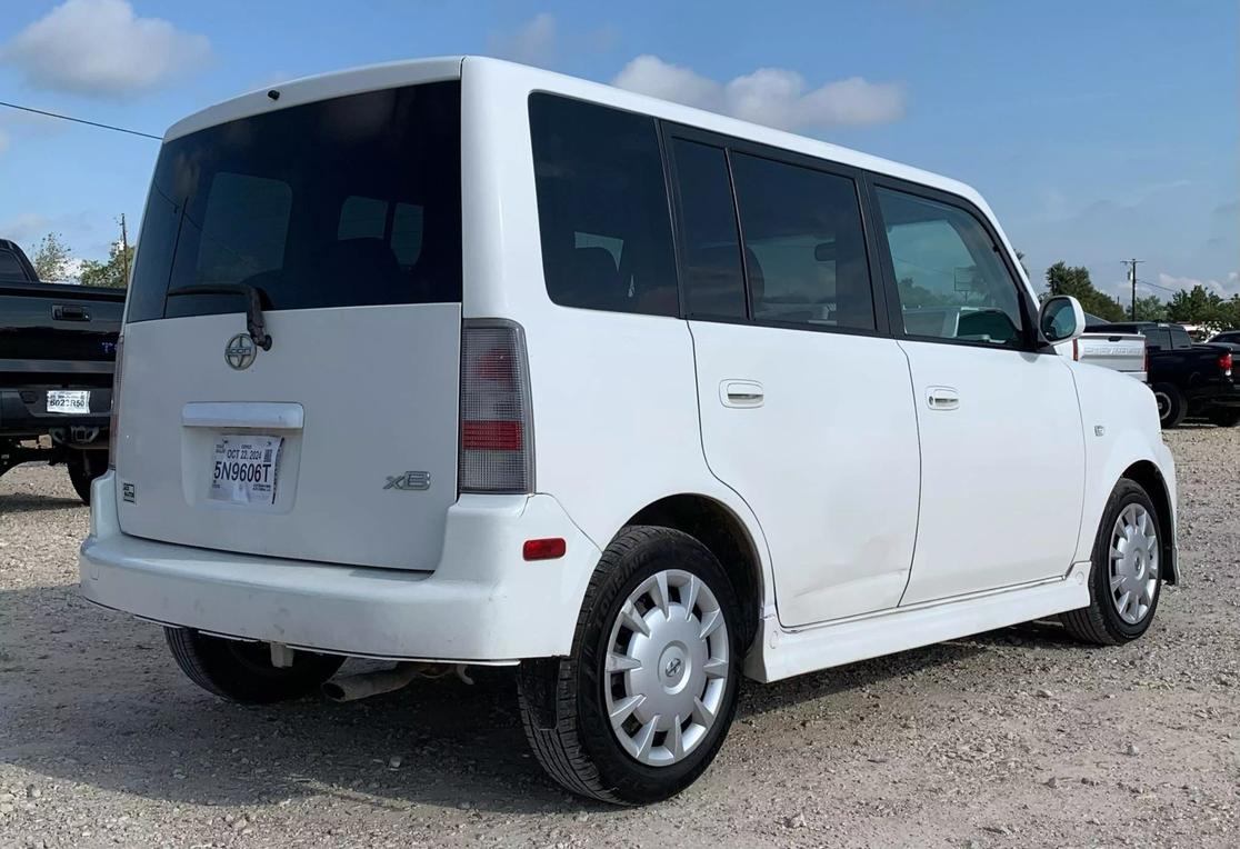 2006 Scion xB Base photo 5