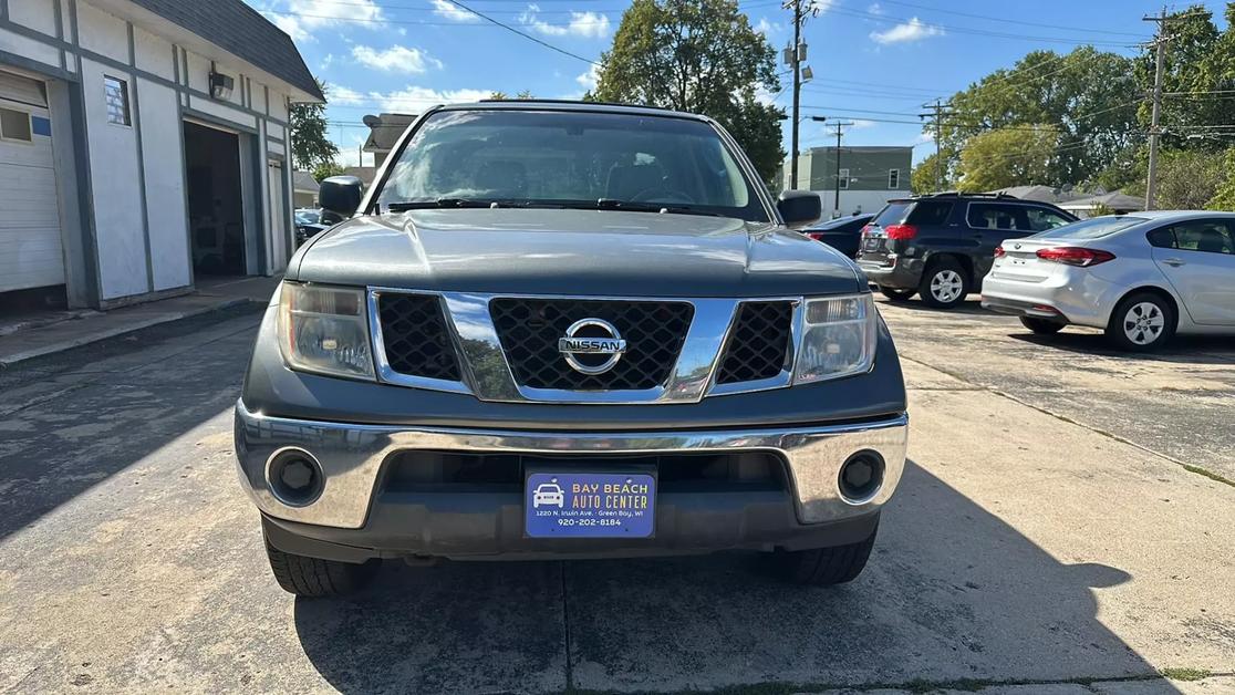 2005 Nissan Frontier SE photo 8