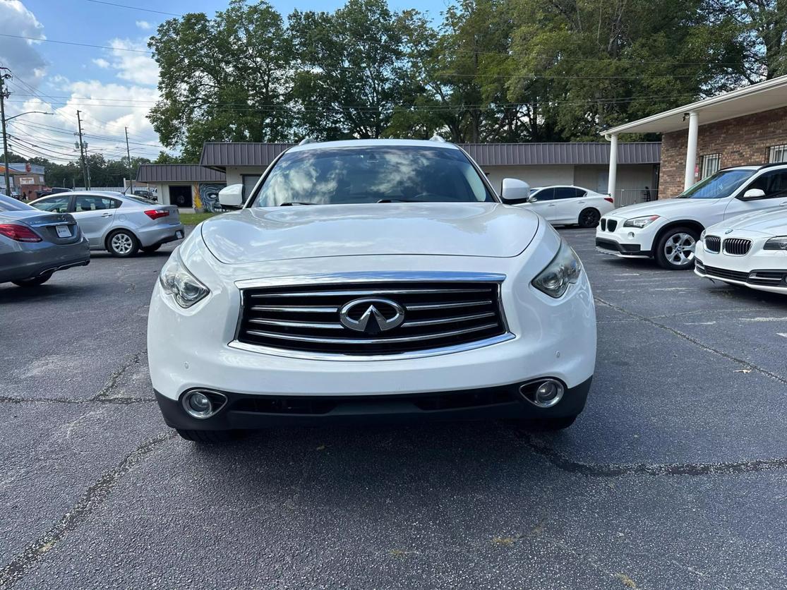 2016 INFINITI QX70 Base photo 2