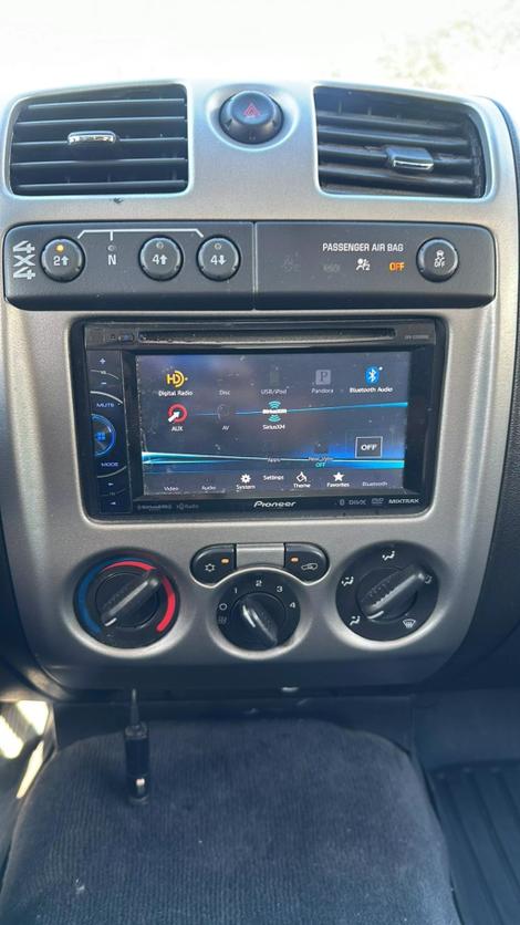 2012 Chevrolet Colorado 1LT photo 13