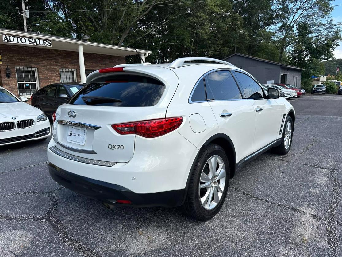 2016 INFINITI QX70 Base photo 5