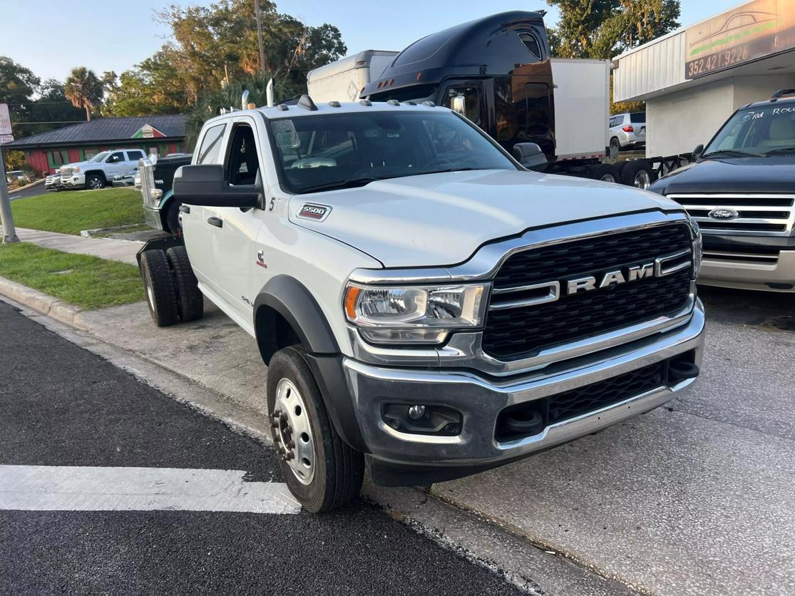 2022 RAM Ram 5500 Chassis Cab Tradesman photo 3