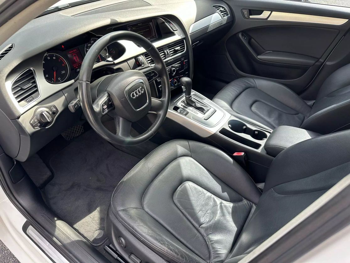 2012 Audi A4 Premium photo 10