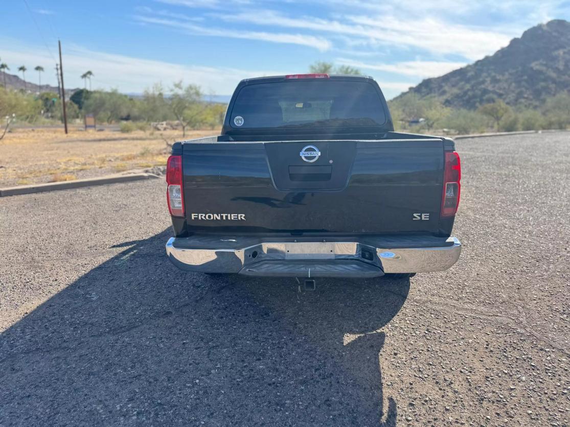 2005 Nissan Frontier SE photo 4