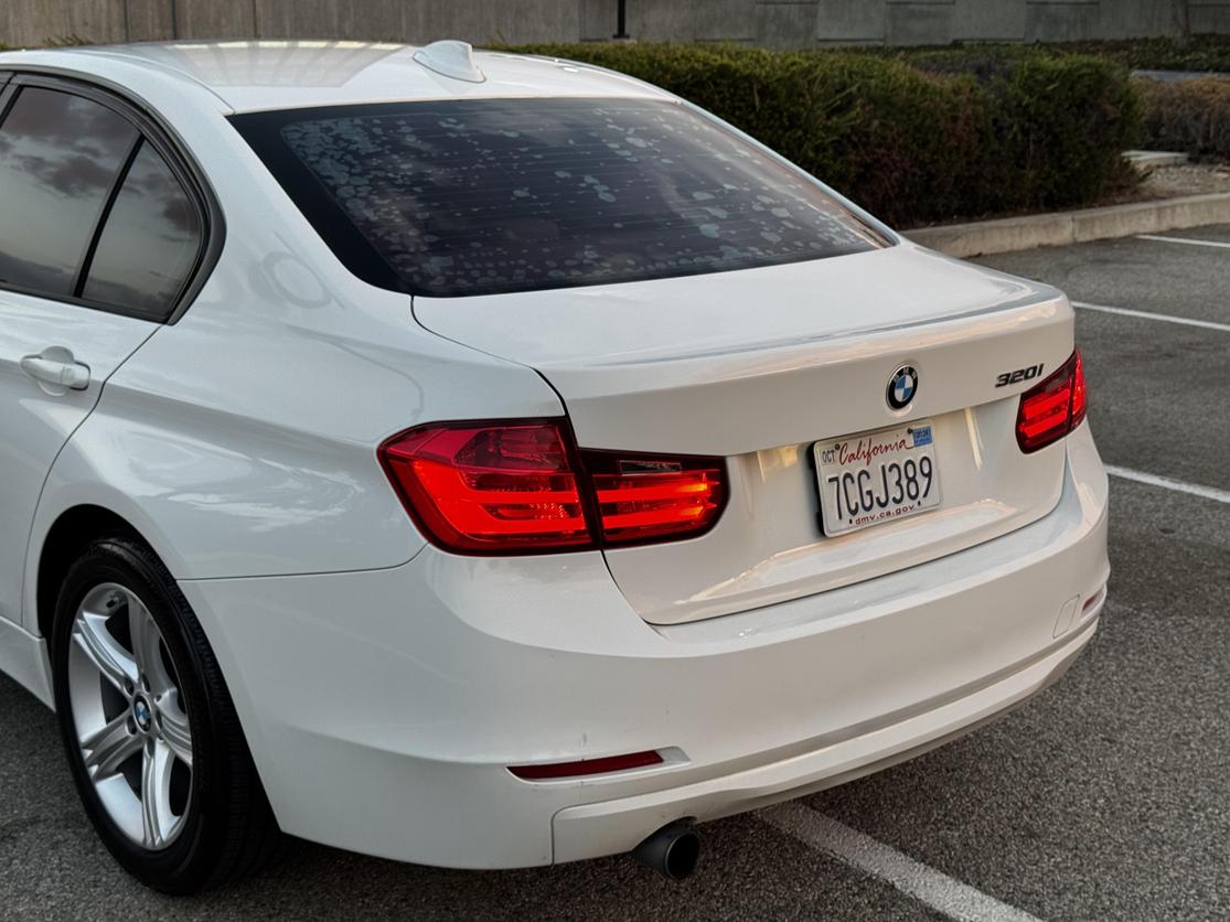 2014 BMW 3 Series 320i photo 18