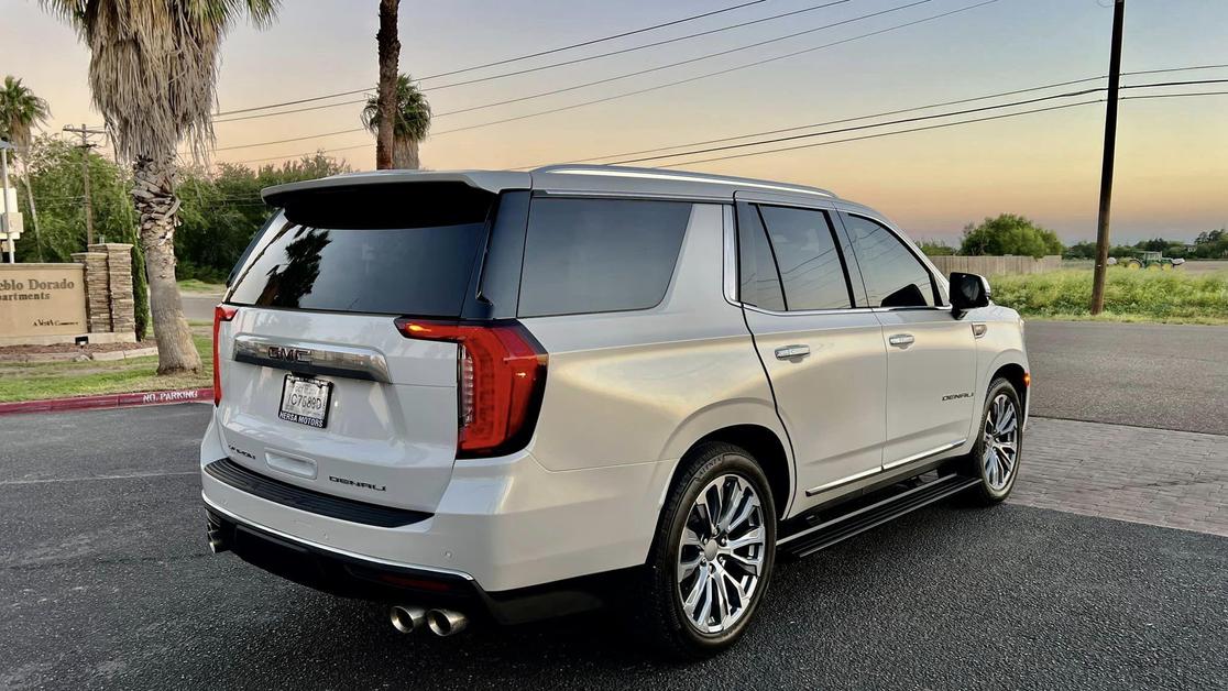 2021 GMC Yukon Denali photo 5