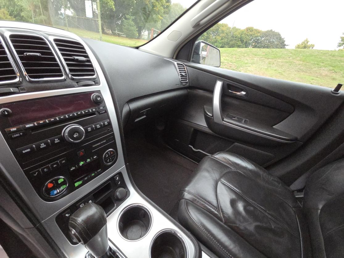 2008 GMC Acadia SLT1 photo 14