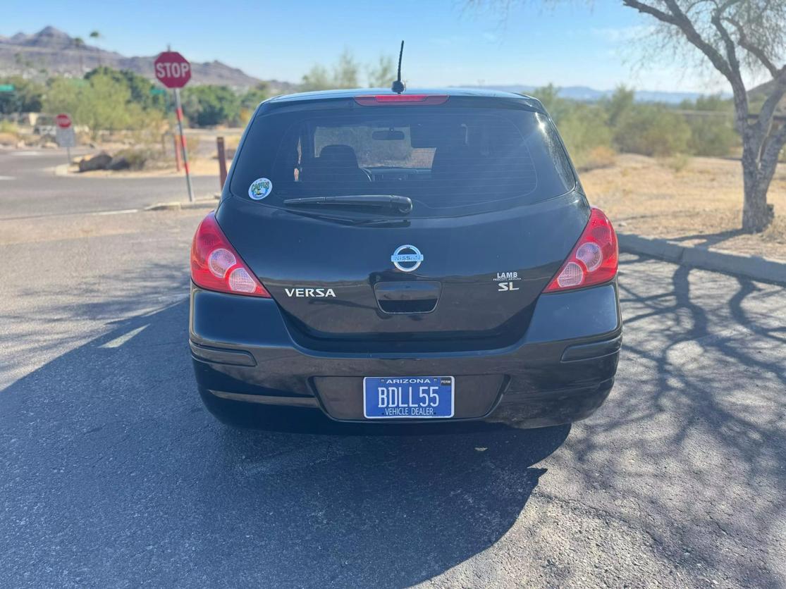 2008 Nissan Versa SL photo 4