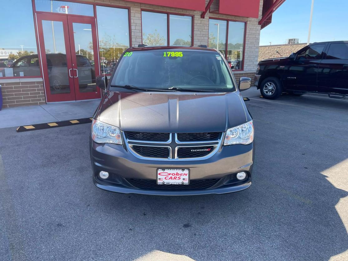 Used 2020 Dodge Grand Caravan SXT with VIN 2C4RDGCG7LR194632 for sale in Middleton, WI