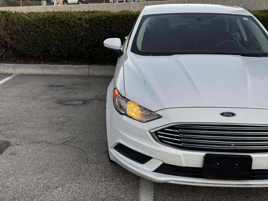 2017 Ford Fusion Hybrid SE photo 7