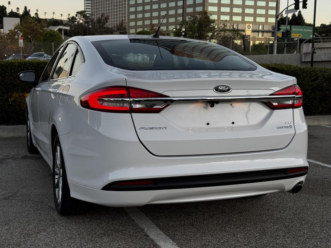 2017 Ford Fusion Hybrid SE photo 12