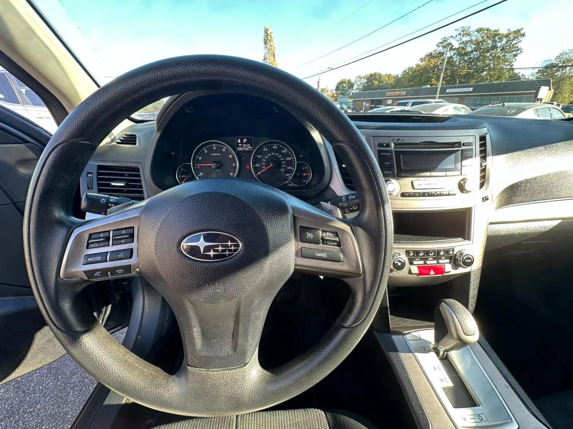 2014 Subaru Outback Base photo 23