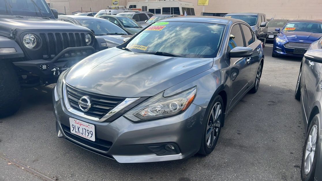 2017 Nissan Altima SR