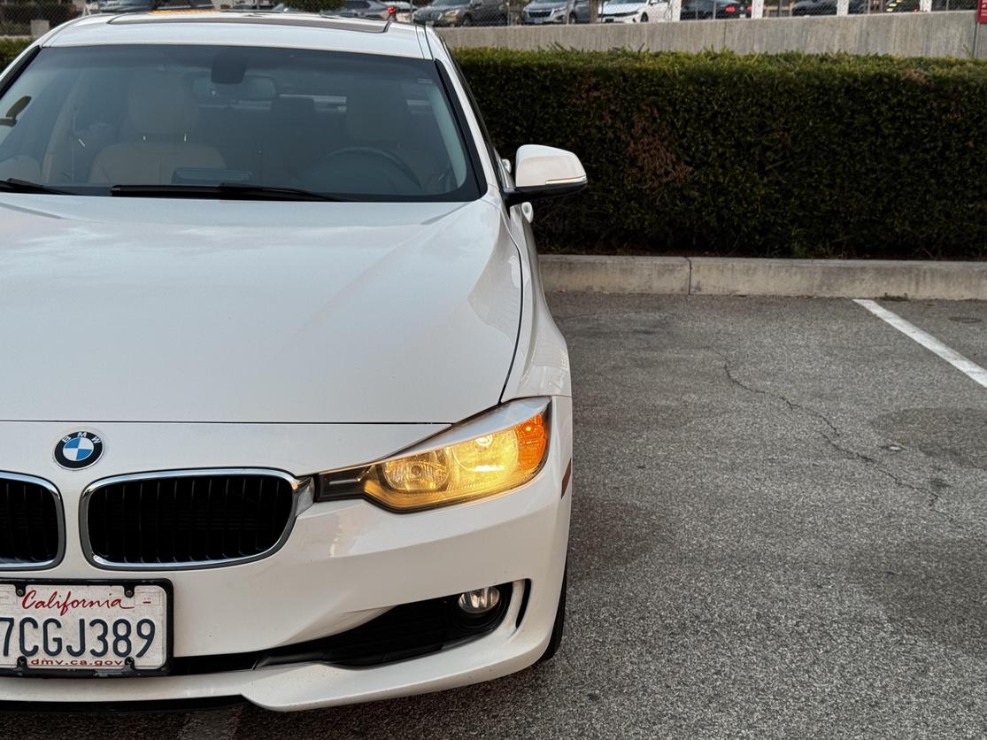 2014 BMW 3 Series 320i photo 8