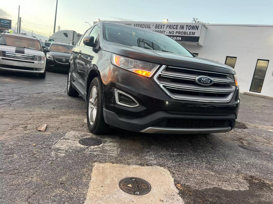 2015 Ford Edge SEL photo 4