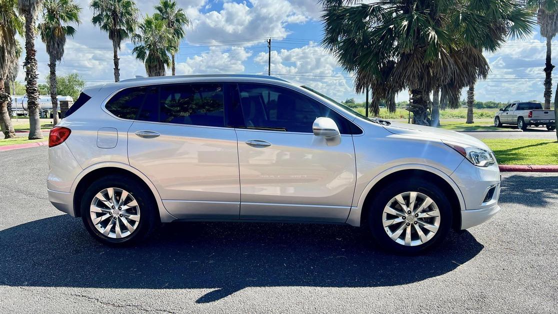 2017 Buick Envision Essence photo 4