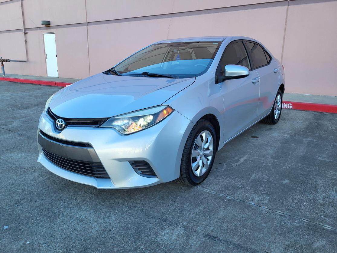 2016 Toyota Corolla LE photo 3