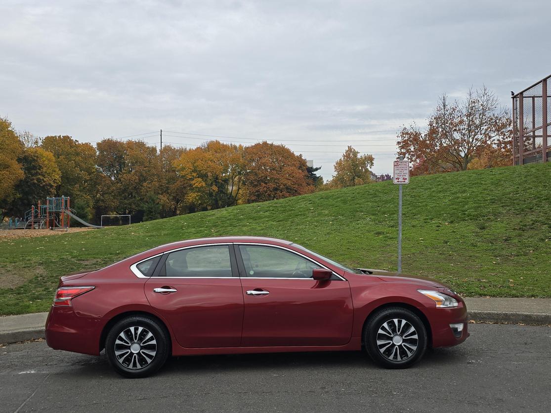 2015 Nissan Altima S photo 6