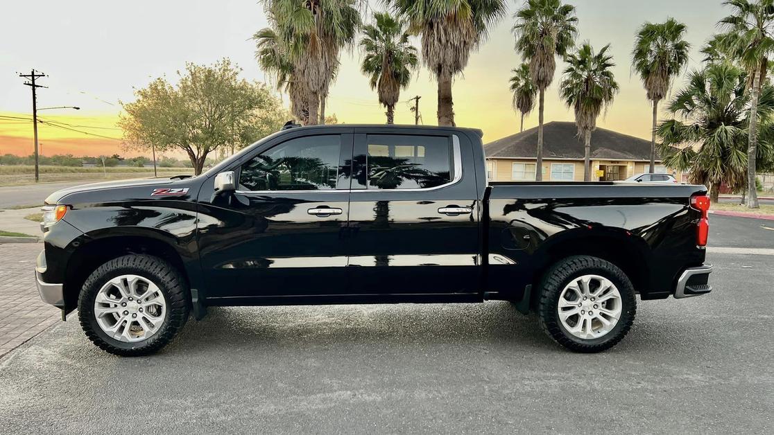 2024 Chevrolet Silverado 1500 LTZ photo 4