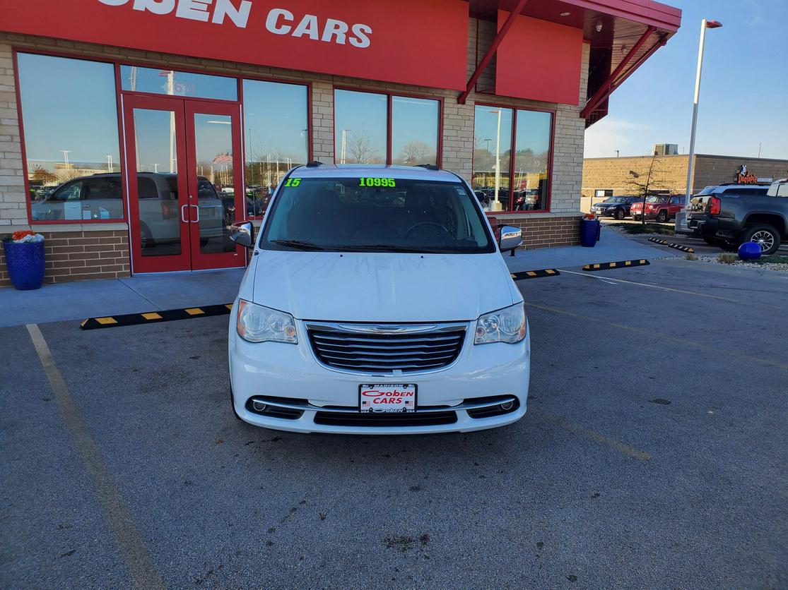 Used 2015 Chrysler Town & Country Touring-L with VIN 2C4RC1CG9FR656290 for sale in Middleton, WI