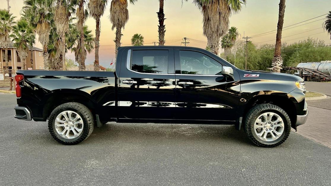 2024 Chevrolet Silverado 1500 LTZ photo 5