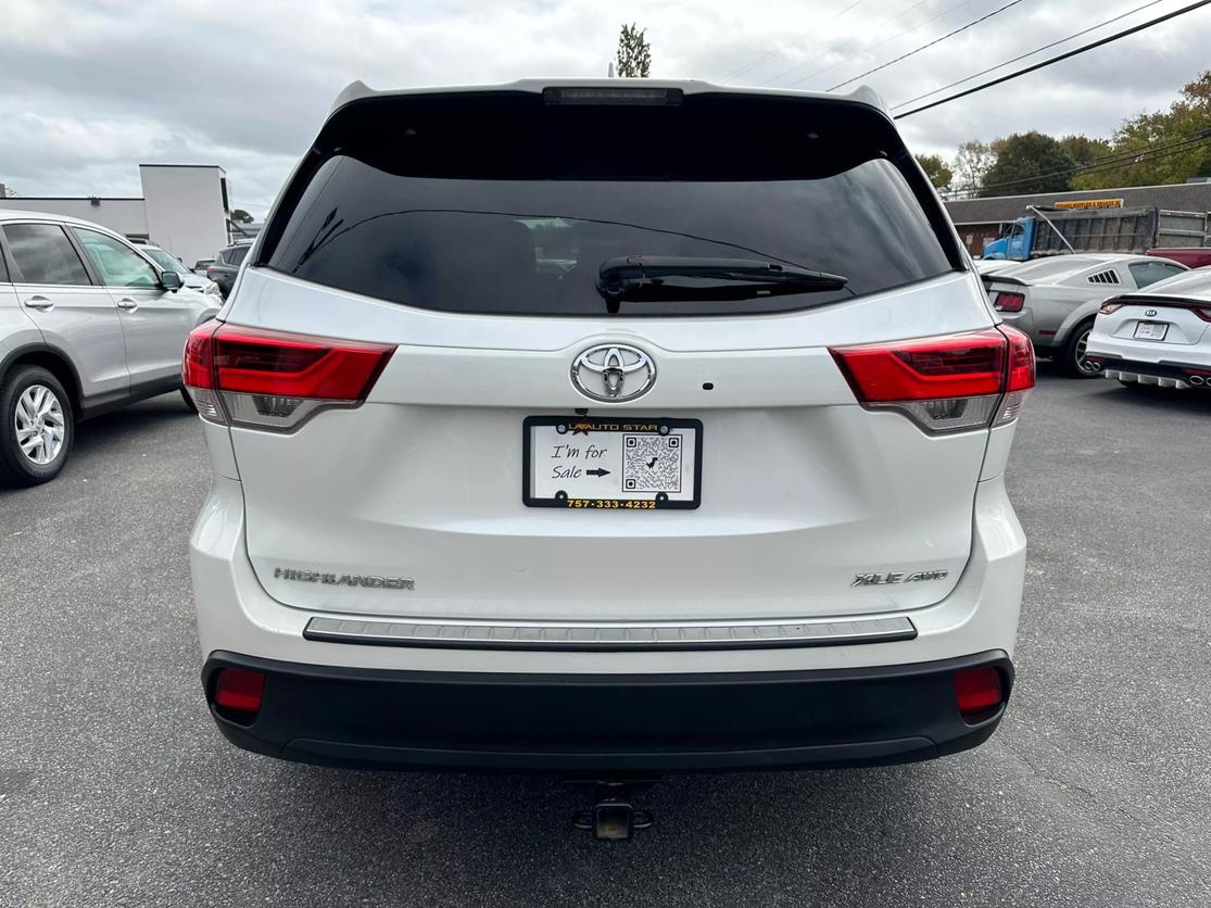 2018 Toyota Highlander XLE photo 4