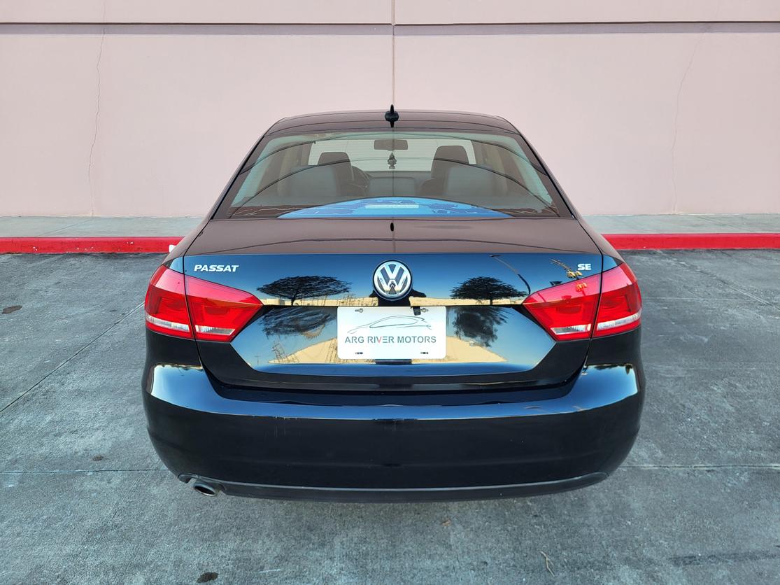 2013 Volkswagen Passat SE photo 7