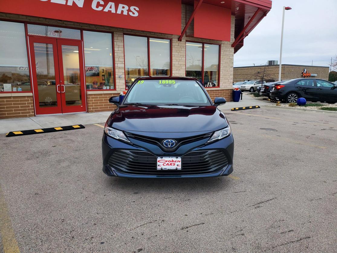 Used 2019 Toyota Camry LE with VIN 4T1B31HK3KU511883 for sale in Middleton, WI