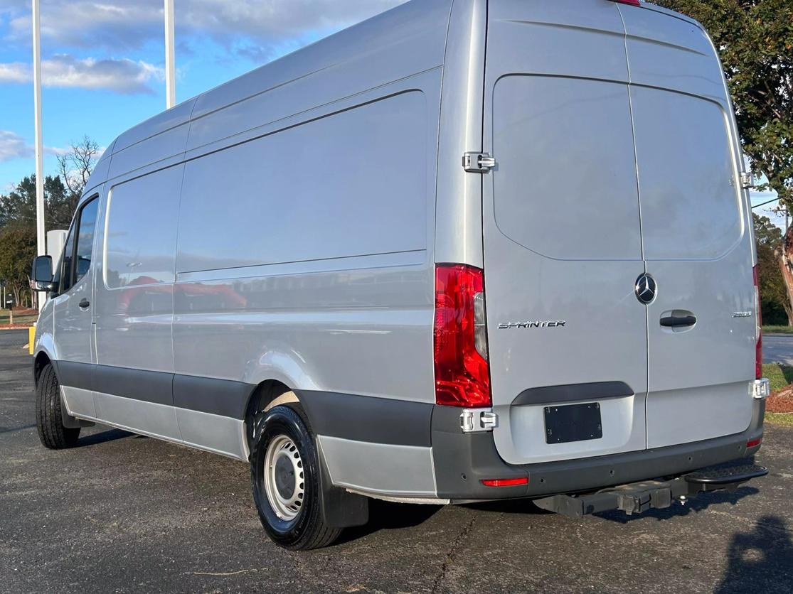 2023 Mercedes-Benz Sprinter Cargo Van Base photo 7