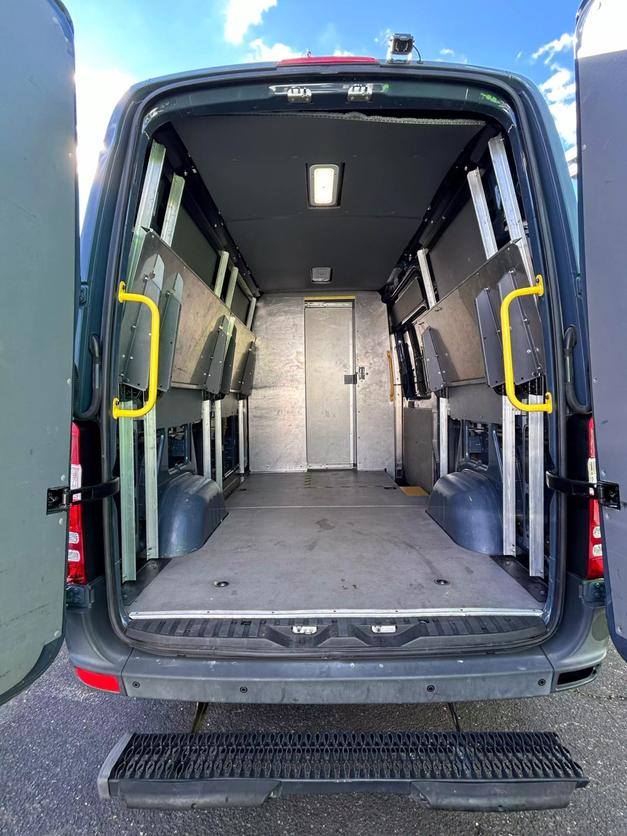 2018 Mercedes-Benz Sprinter Cargo Van Base photo 24