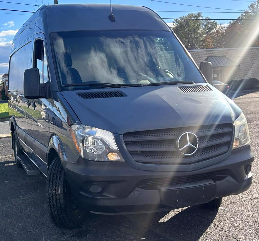 2018 Mercedes-Benz Sprinter Cargo Van Base photo 3