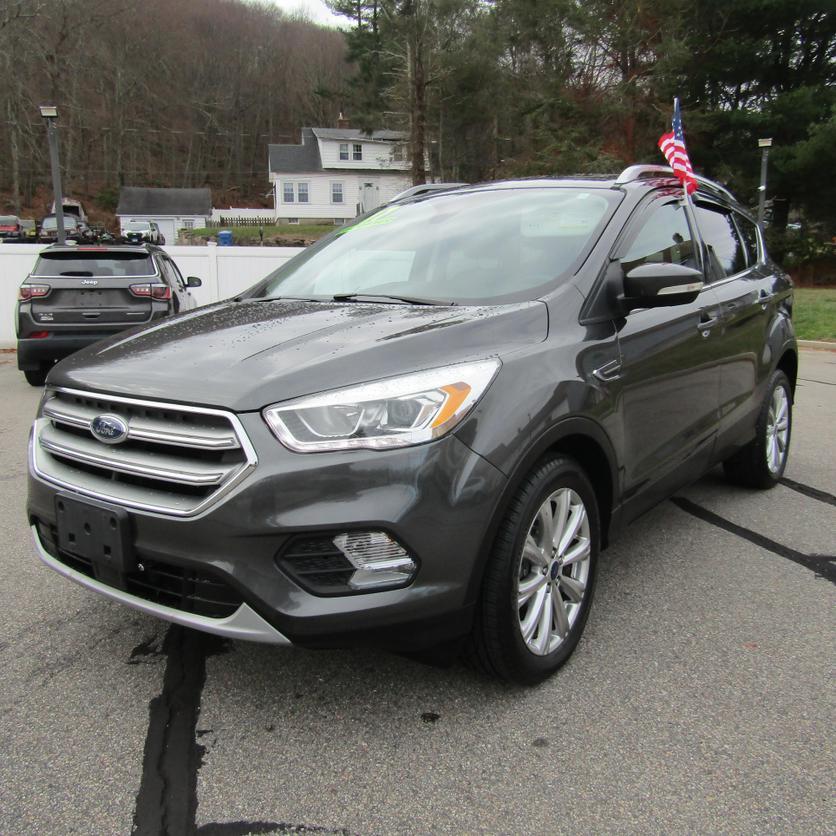 2017 Ford Escape Titanium photo 4