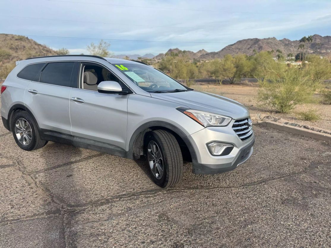 2016 Hyundai Santa Fe SE photo 7