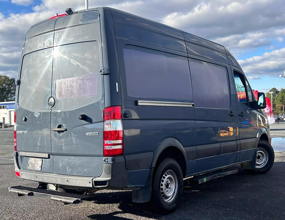 2018 Mercedes-Benz Sprinter Cargo Van Base photo 5