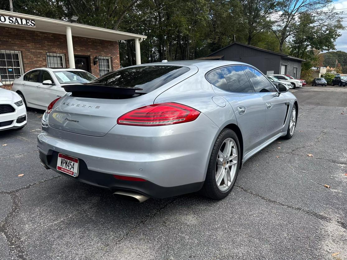 2015 Porsche Panamera Base photo 5