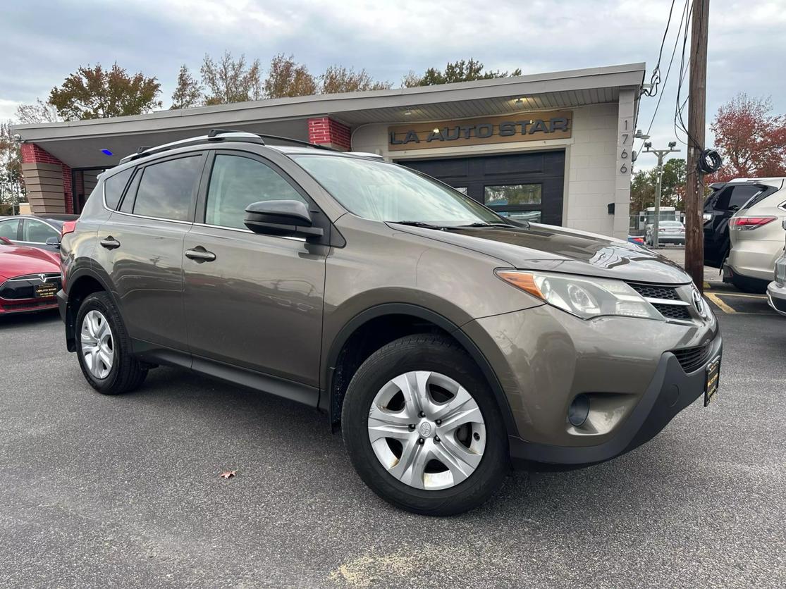 Toyota RAV4's photo