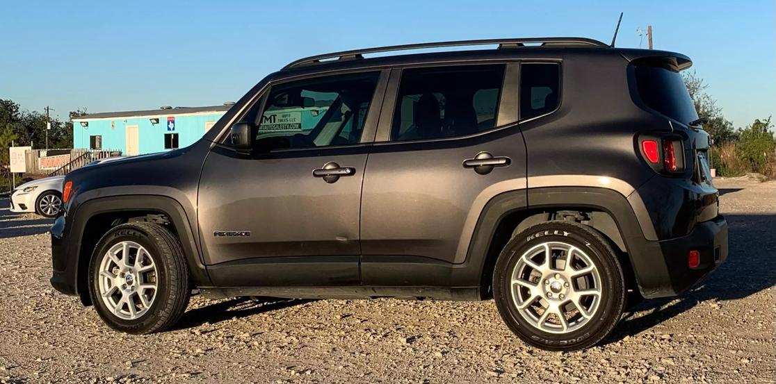 2020 Jeep Renegade Latitude photo 2