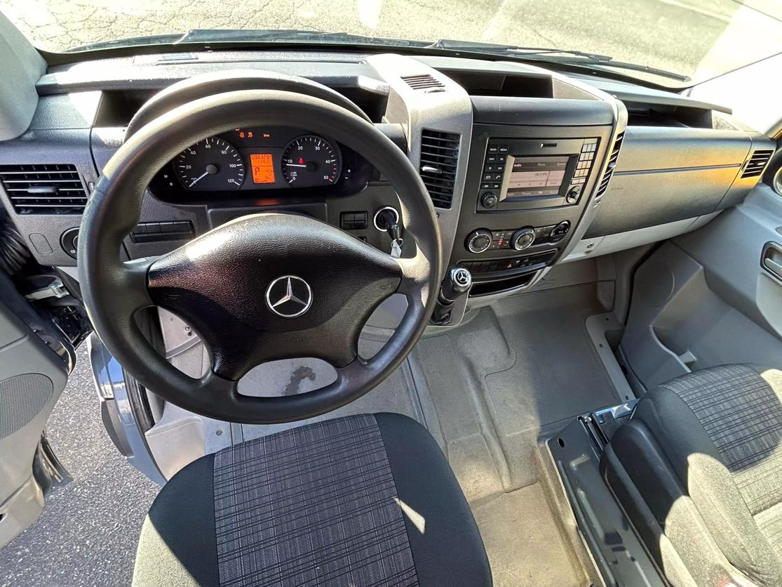 2018 Mercedes-Benz Sprinter Cargo Van Base photo 20