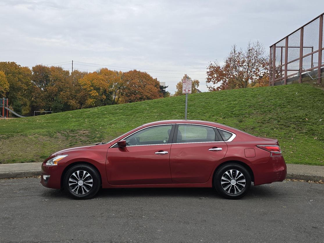 2015 Nissan Altima S photo 5