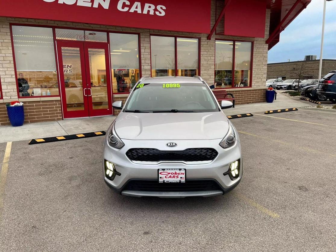 Used 2020 Kia Niro LX with VIN KNDCB3LC2L5439500 for sale in Middleton, WI