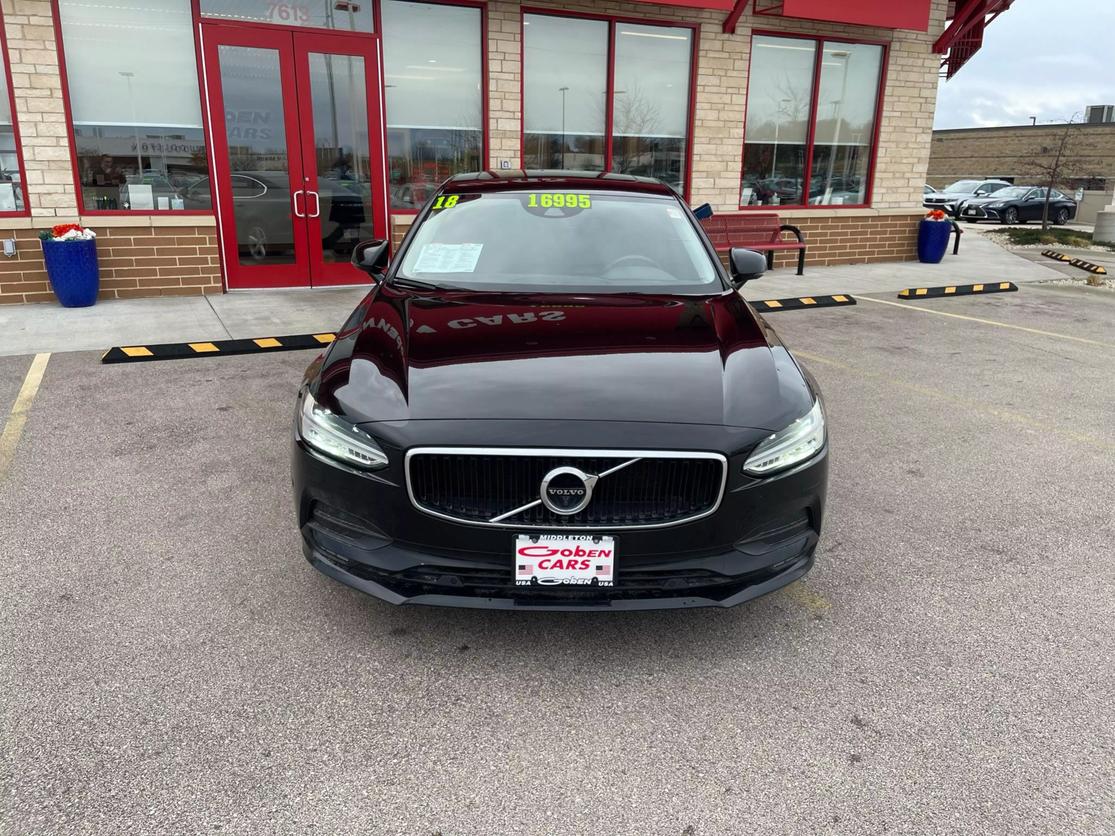 Used 2018 Volvo S90 Momentum with VIN LVY982MK6JP035960 for sale in Middleton, WI