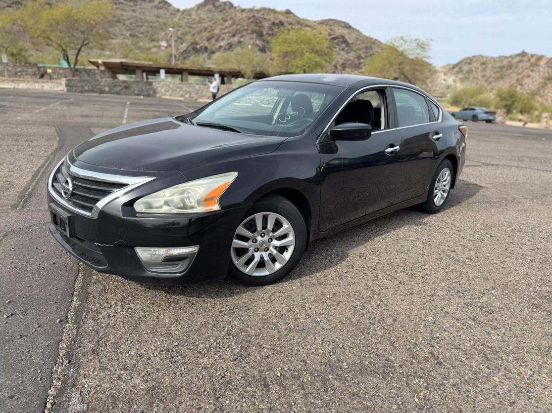 Nissan Altima's photo