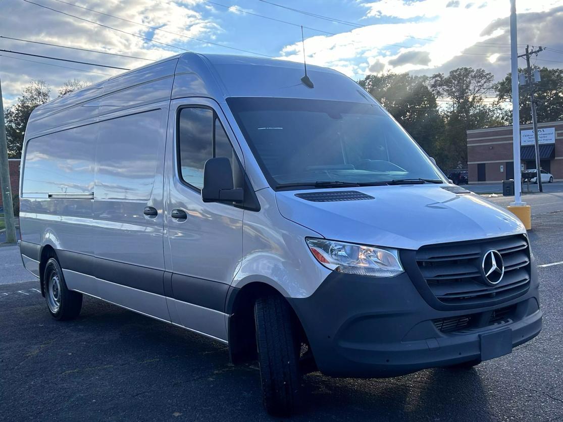 2023 Mercedes-Benz Sprinter Cargo Van Base photo 3