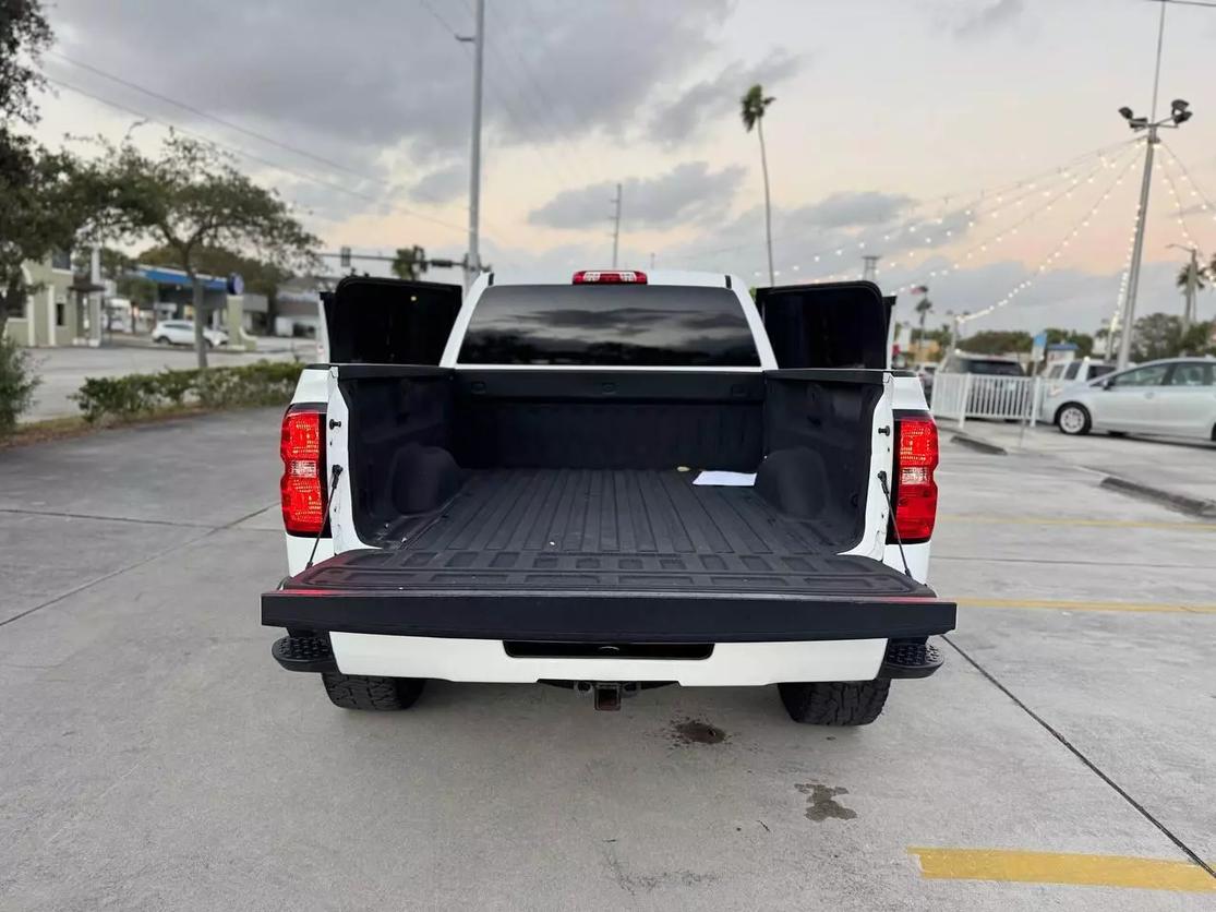 2018 Chevrolet Silverado 1500 Custom photo 20