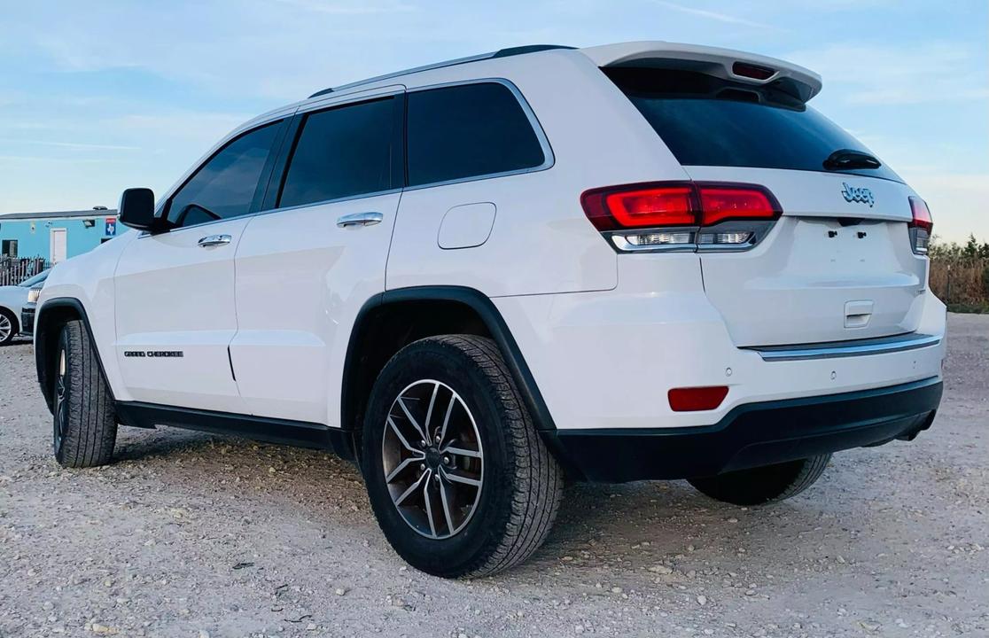 2020 Jeep Grand Cherokee Limited photo 3